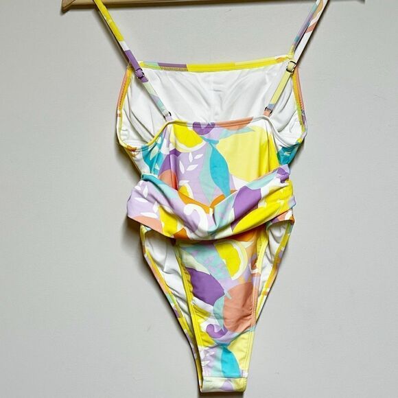 NWT Cupshe Luminescent Belted O Ring Square Neck One Piece Swimsuit Sz M - Picture 7 of 10